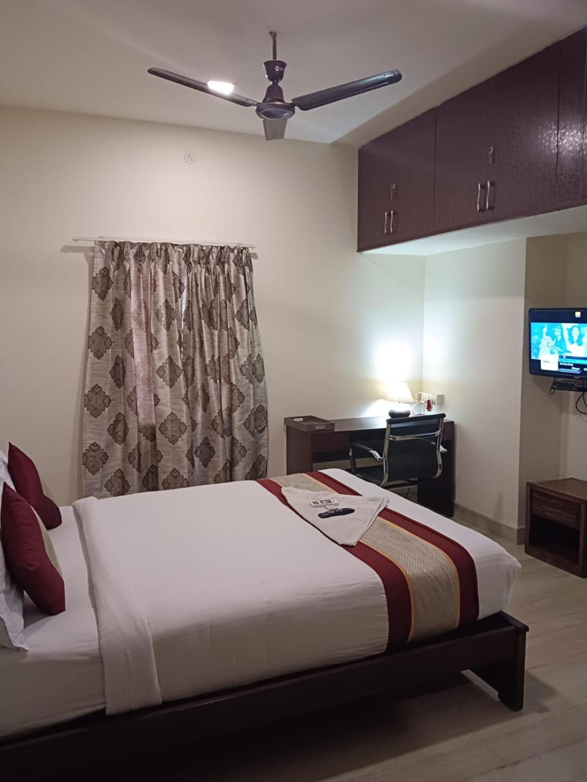 Iris Comfort Inn Chennai Eksteriør billede