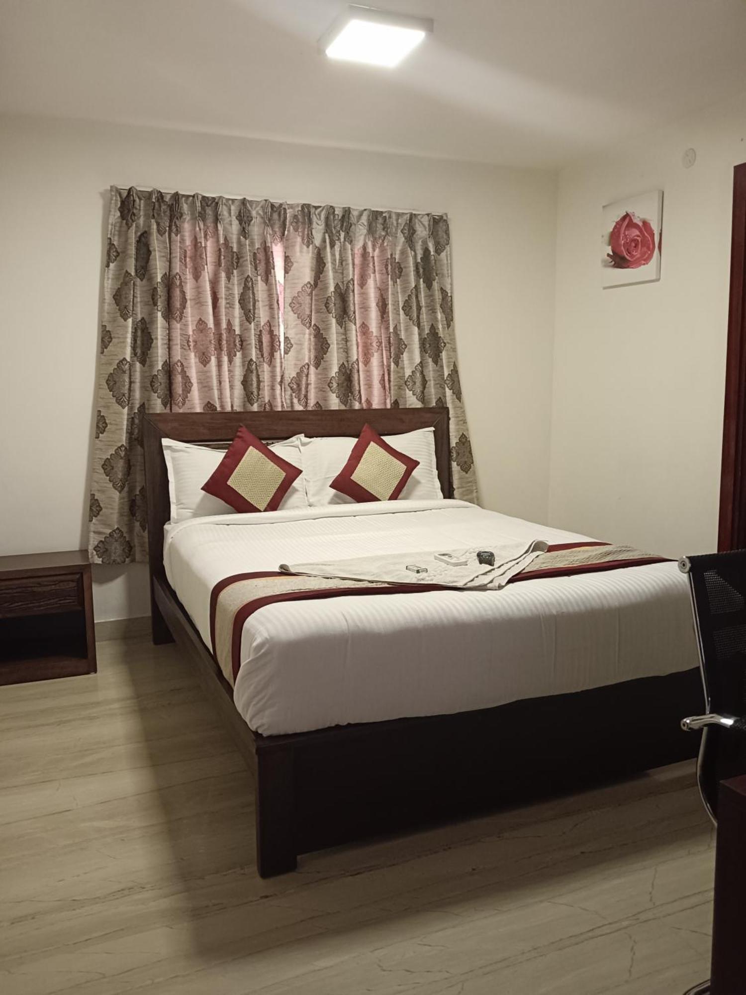Iris Comfort Inn Chennai Eksteriør billede