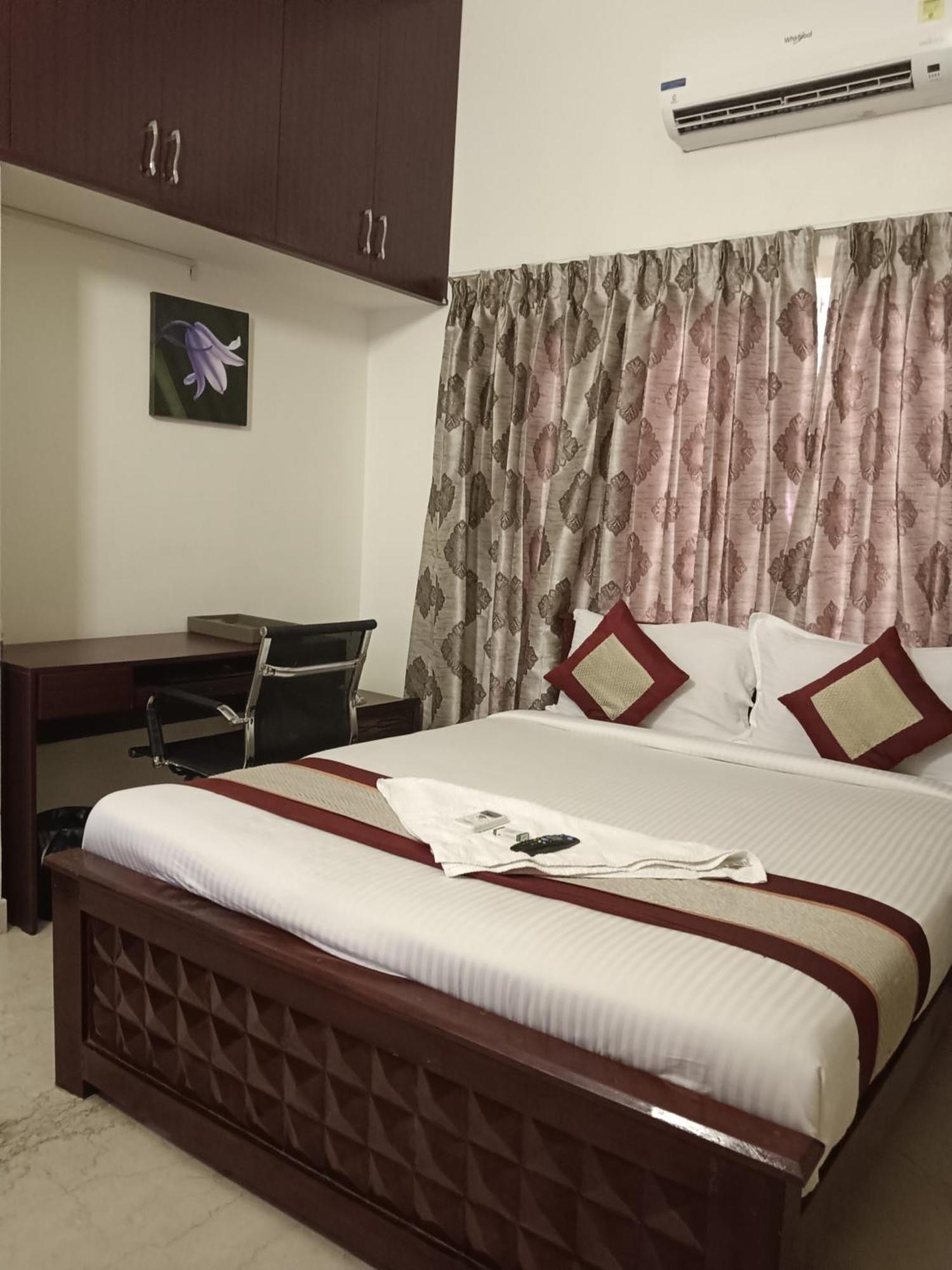 Iris Comfort Inn Chennai Eksteriør billede